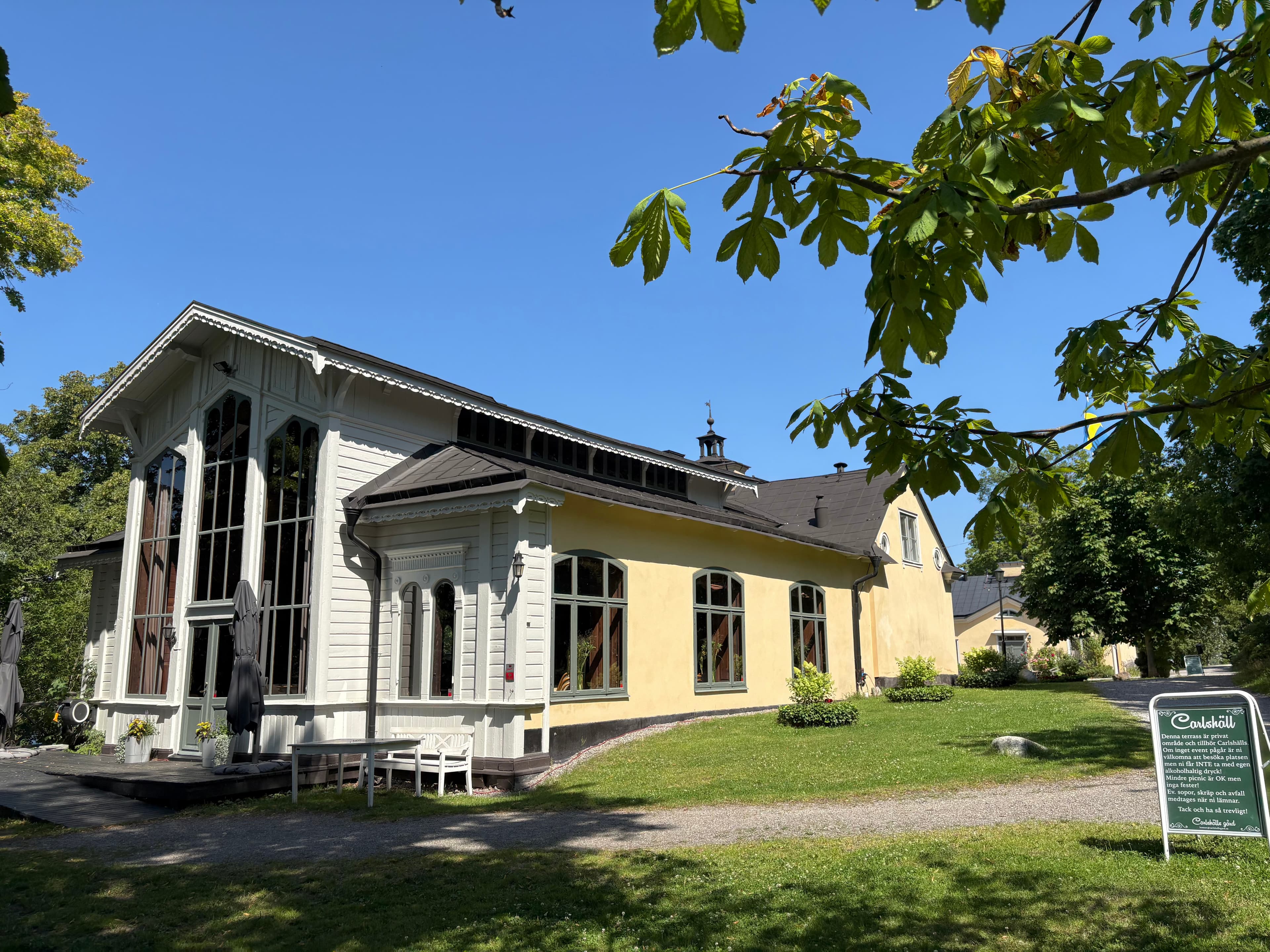Carlshälls Gård